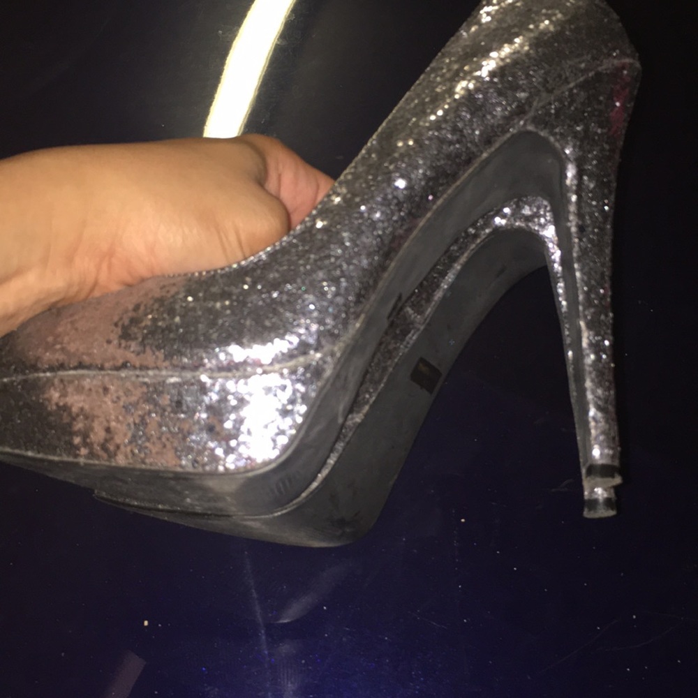 Sparkle shoes - Picture 2 of 3